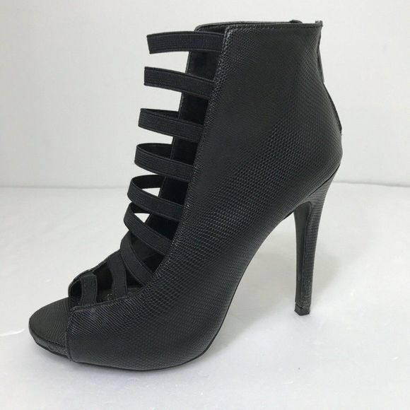 Steve Madden Shoes - Steve Madden Women's Black Faux Leather High Pump STORI Heels Size 7